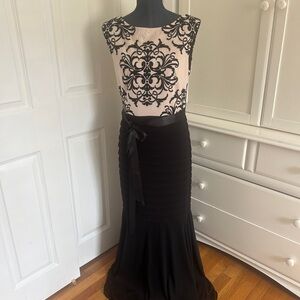 Betsy & Adam Black Lace Top Mermaid Gown, 12